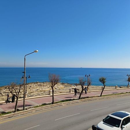 Beachfront Sliema Apartment Extérieur photo