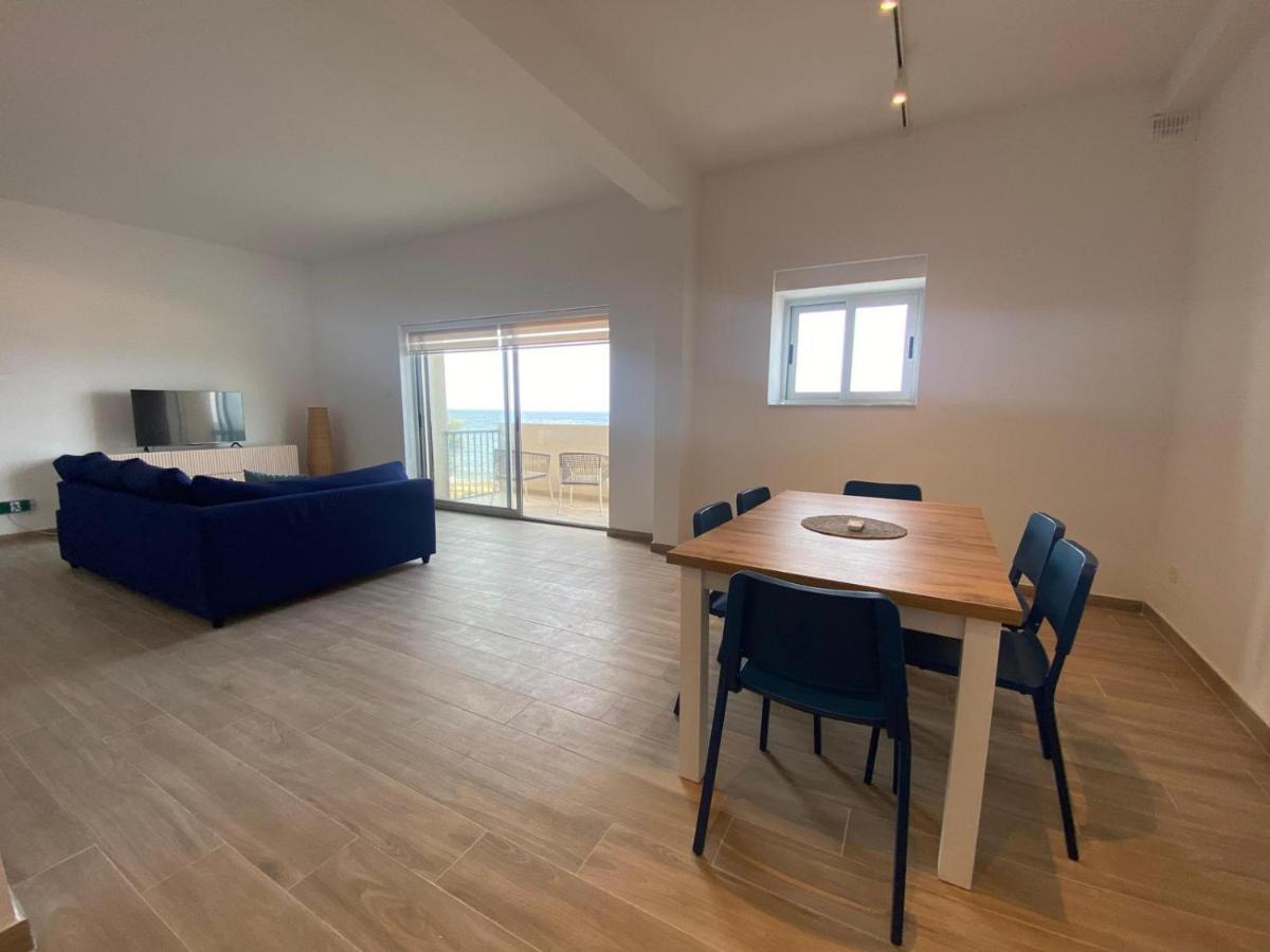 Beachfront Sliema Apartment Extérieur photo